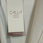 Women's Classic White Zip Photo 8