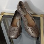 White Mountain lipstick flats size 7.5 Photo 0