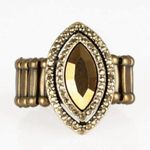 Paparazzi NIB Vintage Vault Modern Millionaire Stretchy Brass Ring Photo 1