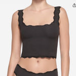 SKIMS  Fits Everybody Lace Tank Onyx NWT Size M black Photo 0