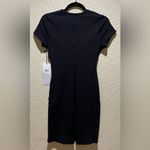 Alo Yoga NWT Goddess Ribbed Short Sleeve dress Black Size M Photo 2