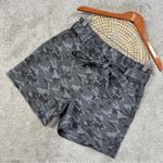Banana Republic NWT Women’s High Rise Paperbag Shorts Belted in Camo Gray 10 Photo 1