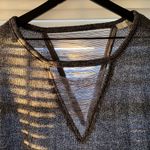 Umgee  long sleeve cut out v-neck gray black knit tunic top, size XL Photo 8