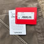 Spanx  4” Stretch Twill Shorts Women’s Size Large Taupe Brown NWT Flattering Fit Photo 5