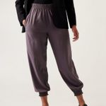Athleta Savannah Featherweight Jogger Dusk Violet 8 Tall Photo 2