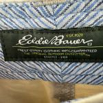 Eddie Bauer  Size‎ 4 Shorts Khaki Mid Rise Pockets Two Button Hiking Casual Basic Photo 2