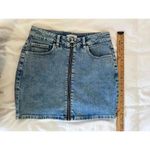 Garage  Blue Medium Wash Distressed Zip Front Mini Skirt Size Small Photo 4