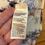 Chico's  (M‎ 8–10) Wrinkle Resistant Shirt Blue White Cityscape Cotton Travel Photo 3