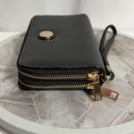 Source Unknown Black Pebbled Faux Leather Double Zip Wristlet Wallet Gold Medallion Logo Photo 3