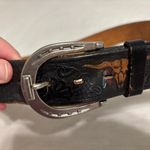 Embossed Saddle Leather brown belt cow bull design size 32 Photo 3