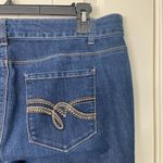 Roz & Ali NWOT women’s medium wash denim blue stretch skinny jeans pants size 16 Photo 3