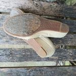 Lucky Brand  cream heels with some shimmer size 6 Photo 6