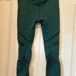 Alo Yoga radiance laser cut green seamless leggings Photo 3
