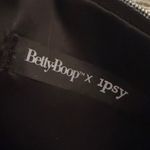 Betty Boop  Cosmetic Bag & Matching Face Pallet Photo 6