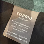 Torrid Faux Leather Skinny Pants – Dark Green – Size 18 – EUC Photo 4