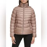 Kenneth Cole  Zip Puffer Hooded Jacket Maroon Medium NWOT Photo 2