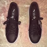 Puma Women's Vikky v2 Black White Sneakers EUC 9 Photo 3