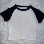 Brandy Melville Cropped Tee Shirt Photo 0