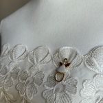 Angel mother of pearl gold tone pin Photo 5