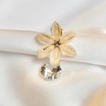 Diamond Flower Stud Earrings Gold Photo 3