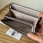 Kate Spade  Wallet Photo 5