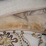 Purse. (B) Gold Photo 8