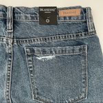 BLANK NYC  Women’s Tulip Hem Cropped Jean Size 29 Photo 10
