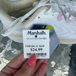 Avia Sneakers Photo 2