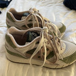 Saucony Shoes Photo 0