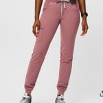 FIGS  Scrubs Set Photo 1