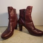 NWOT Ecco leather ankle boots. NEW Red Size 9 Photo 0