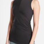 Athleta Bayview LARGE Black Sleeveless Crew Neck Tank Top W/ Front Hidden Pocket Photo 0