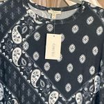 Como vintage NWT Como navy blue paisley soft knit top. P2P 28” length 26” SIZE 1X Photo 2