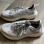 New Balance  gray tennis shoes Photo 4