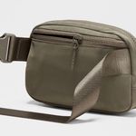 Lululemon Unisex Everywhere Belt Bag Photo 4