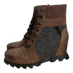 Sorel  Joan of Arctic Wedge lll Lexie Brown Leather Boots Size 10 Black Winter Photo 0