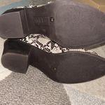 Style & Co Snake print Western style booties Women's Sz 7  White black grey Photo 3