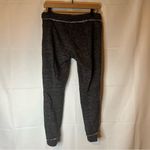 Kensie Gray Capri Joggerwith Tapered legs and Elastic Waistband Photo 1