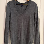 Gap  Charcoal V-Neck 100% Wool Sweater Size Medium Photo 0