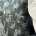 Oiselle  Green Lightning Bolt Printed Seamless Leggings Photo 11