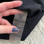 Womens Best athletic black seamless leggings size medium Photo 2