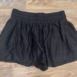 Noli Yoga Liquid Mesh Swift Shorts – Black – Size Large – Athleisure Activewear Photo 1