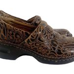 Born BOC Peggy Clogs Women Size 6.5 M Brown Tooled Leather Suede Embossed Shoes Photo 2