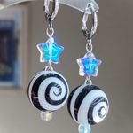 Handmade y2k funky grunge style swirl spiral uzumaki ball unique dangle earrings 🌀🖤 Photo 1