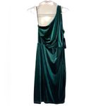 Lulus Candlelit Date Forest Green Velvet One Photo 4