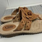 White Mountain  Tan Floral Sandals 9 Photo 0