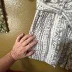 Cali 1850  size S Linen Viscose blend elastic waist short. Photo 3