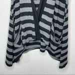 Body Central  Sweater Vest‎ Photo 5