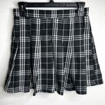 Charlotte Russe Plaid Pleated Tennis Mini Skirt (Black/White) - Small Photo 2