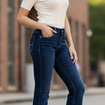 Wrangler Classic Dark Wash Flare Blue Women's Jeans Size 3/4 /30 Photo 0